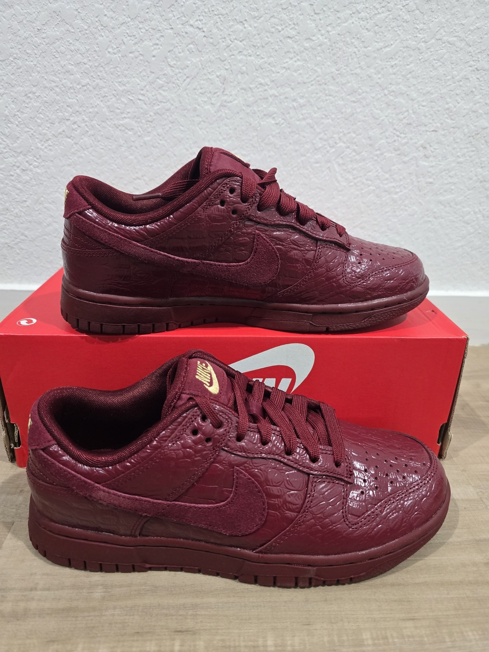 Nike Dunk Women’s Low-Top " Red Croc " Sneakers in Burgundy